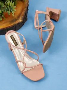 Flat n Heels Women Solid Block Sandals
