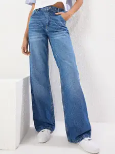 Trendyol Women Regular Fit Mid-Rise Light Fade Jeans