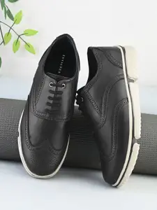 INVICTUS Men Suede Brogues