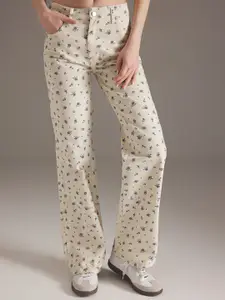 Trendyol Women Mid-Rise Clean Look Bootcut Jeans