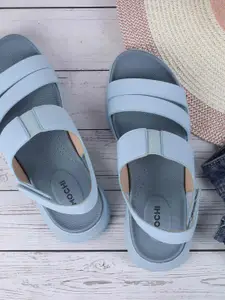 Mochi Women Open Toe Flats