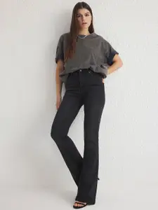 Trendyol Women Regular Fit Mid-Rise Stretchable Jeans