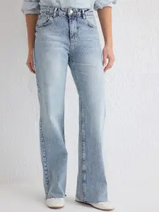 Trendyol Women Regular Fit Mid-Rise Low Distress Heavy Fade Jeans