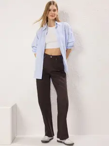 Trendyol Women Regular Fit Mid-Rise Slash Knee Cotton  Jeans