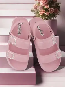 VOKLINE Women Printed Slip-On