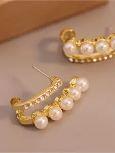 SUBHAGALANKAR Gold-Plated Artificial Stones Studded & Pearls Beaded Contemporary Studs