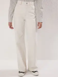 Trendyol Women Regular Fit Mid-Rise Clean Look Non Stretchable Jeans