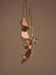 Froh Feet Women Solid Regular Block Heel Sandal With Ethnic - Embellished