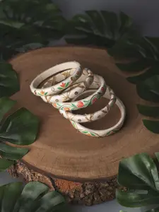 Taasha Craft Set Of 5 Threads Bangles