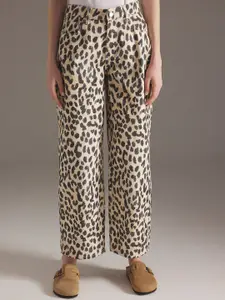 Trendyol Women Flared Mid-Rise Jeans