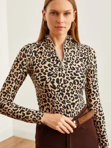 Olalook Leopar Bej Women Animal Printed Mandarin Collar Top