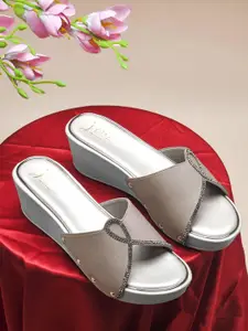 JM Looks Women Platform chunky Heel Slip-on Sandal for casual Wear