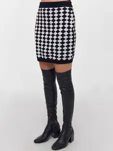 COVER STORY Checked A-Line Mini Skirt
