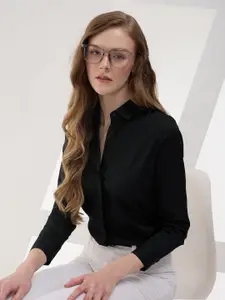 her by invictus Spread Collar Regular Fit Formal Shirt