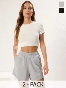 Trendyol Women Solid Regular Casual Shorts