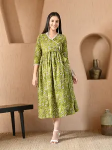 DECKEDUP Women Floral Print Fit & Flare Midi Dress