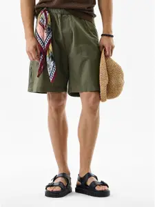 Snitch Men Mid-Rise Cotton Shorts