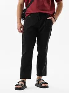 Snitch Men Black Mid-Rise Slim Fit Trouser