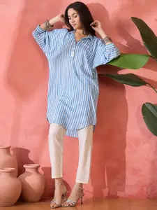 Sangria Chevron Printed Shirt Collar Oversized Kurta