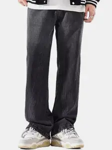 The Roadster Lifestyle C. Men Cotton Mid-Rise Lightly Faded Jeans