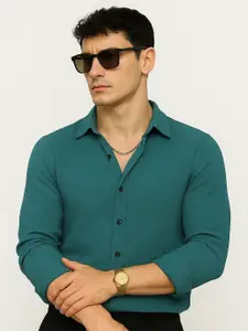 IKON FASHION Men Textured Spread Collar Casual Shirt