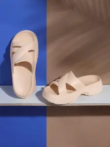 The Roadster Lifestyle Co Women Casual Sliders