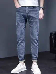 The Roadster Lifestyle Co Cotton Mid-Rise Lightly Faded Jeans