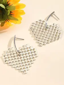 SALTY Pack of 2 Women Check Heart Luxury Silver Earring