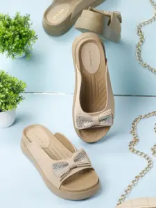 Flat n Heels Women Open Toe Flats with Bows