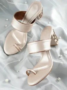 House of Pataudi Ethnic Embellished Block Heels