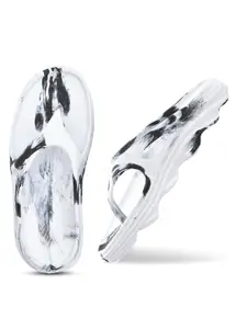 Doubleu Women Printed Thong Flip-Flops