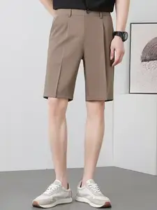 StyleCast x Revolte Men Low-Rise Outdoor Shorts