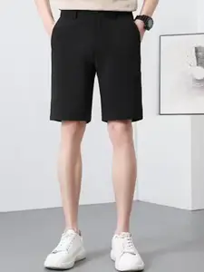 StyleCast x Revolte Men Low-Rise Outdoor Shorts