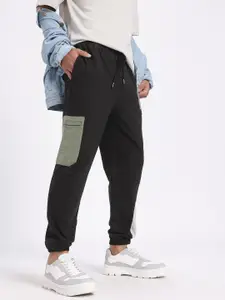glitchez Men Pop Pockets regular Fit Joggers