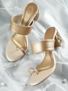 House of Pataudi Ethnic Embellished Block Heels