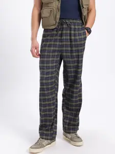 glitchez Men Checked Mid-Rise Wide Leg Track Pants