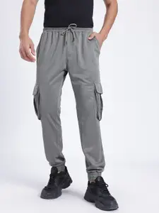 glitchez Men Relaxed Fit Cargo Joggers