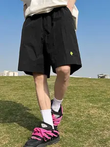 StyleCast x Revolte Men Low-Rise Outdoor Shorts