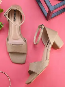 Creattoes Women Solid Synthetic Regular Block Sandals