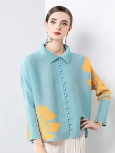 bebe Floral Printed Spread Collar Casual Shirt