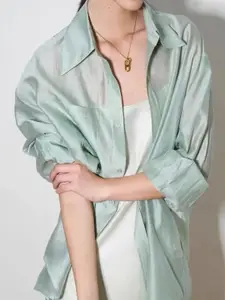 bebe Women Solid Relaxed Fit Casual Shirt