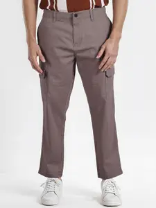 Celio Men Solid Slim Fit Mid-Rise Cargos Flat-Front Cargos Trousers