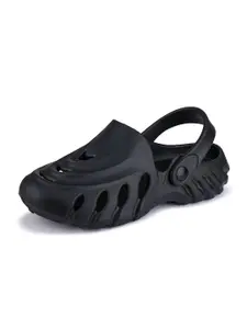 PENNEN Men Clogs Flip Flops