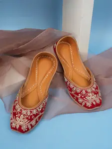 JUTTIESMAKER Women Maharani Bridal Jutti