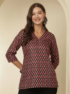 Anouk Rustic Ethnic Motifs Printed V-Neck Kurti