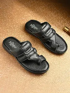 The Roadster Lifestyle Co Men Textured Comfort Sandals
