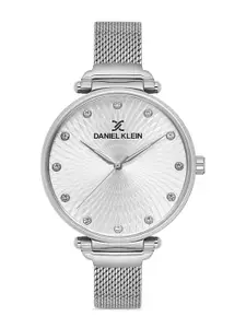 Daniel Klein Women Silver-Toned Dial & Silver Toned Bracelet Style Straps Analogue Watch
