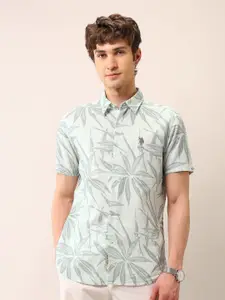 U.S. Polo Assn. Denim Co. Men Classic Regular Fit Tropical Printed Casual Shirt