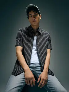 Flying Machine Men Vertical Striped Spread Collar Cotton Casual Shirt