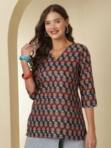 Anouk Rustic Ethnic Motifs Printed V-Neck Kurti